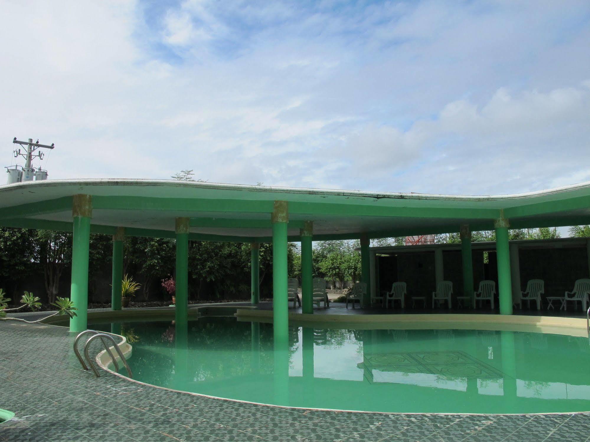 Green One Hotel Isla de Mactán Exterior foto