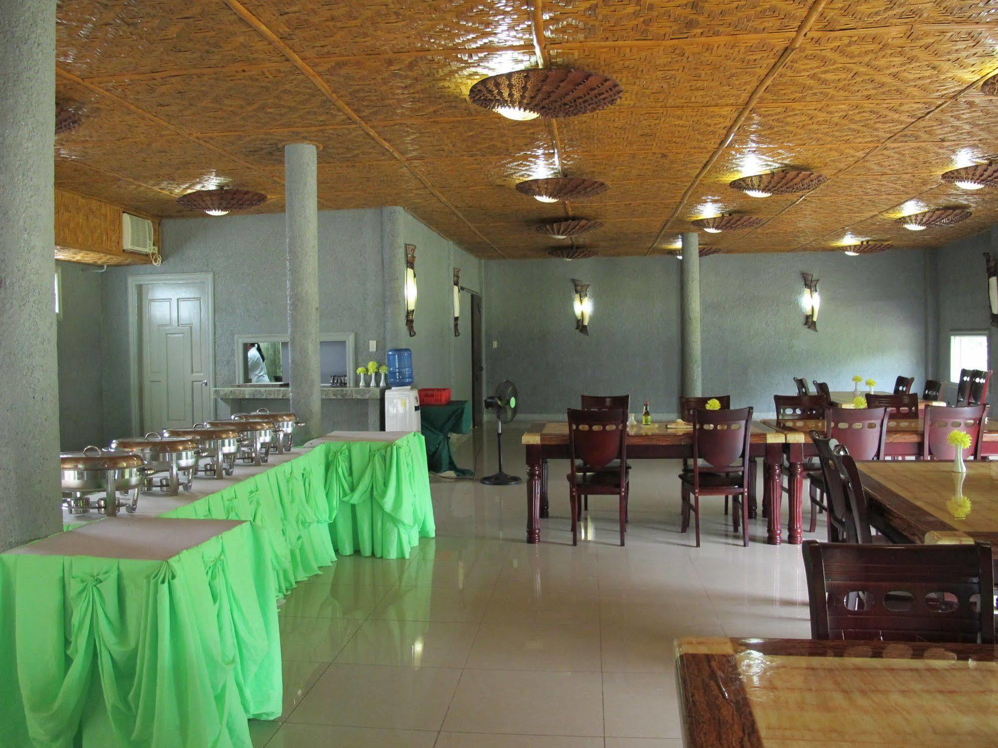 Green One Hotel Isla de Mactán Exterior foto